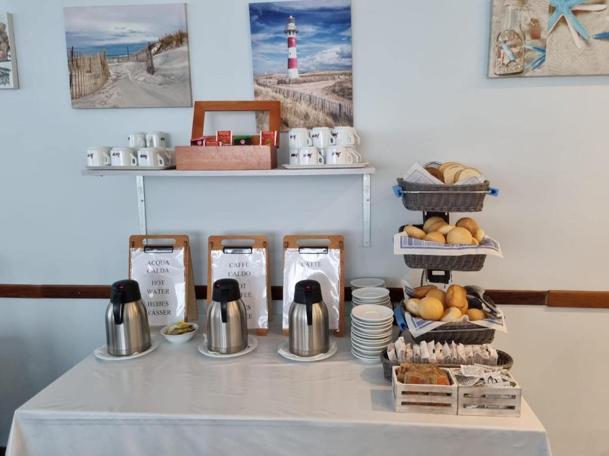 Hotel Serenella Lido di Jesolo Bagian luar foto