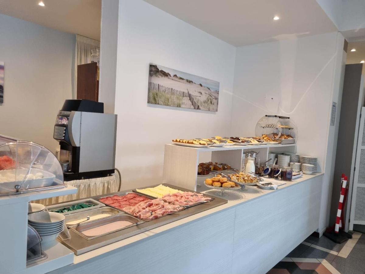 Hotel Serenella Lido di Jesolo Bagian luar foto