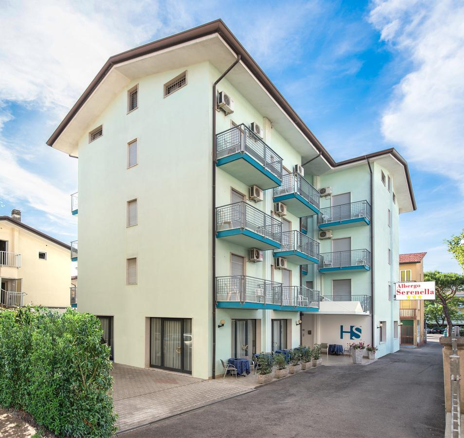 Hotel Serenella Lido di Jesolo Bagian luar foto